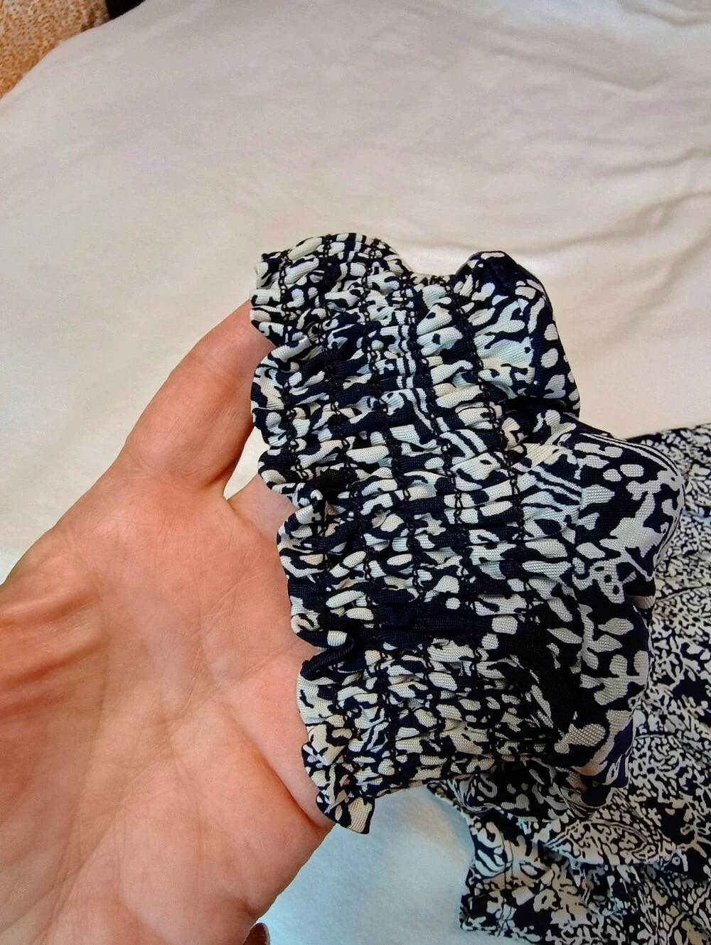 Romper Small Black and White Paisley On or Off Shoulder Veronica H. - Picture 4 of 10